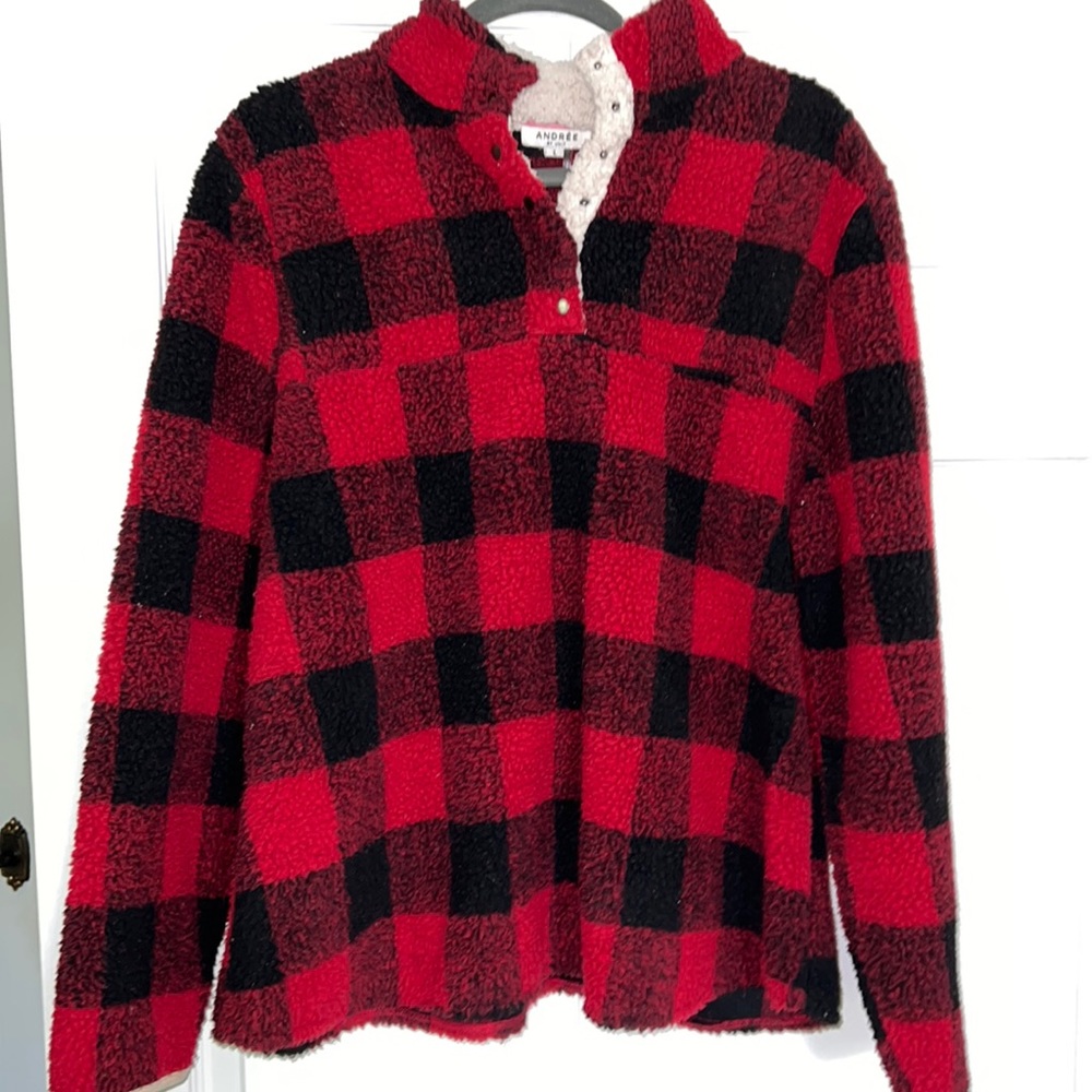 boutique plaid pullover